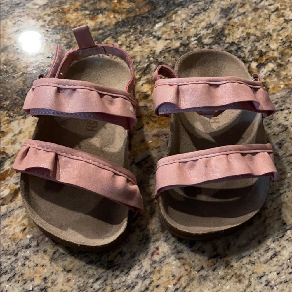 Baby sandals Oshkosh pink size 5